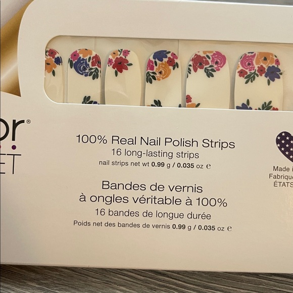 Color Street Bloomer Has it - Picture 2 of 3